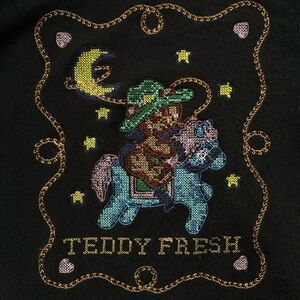 Teddy Fresh Cowboy Collared Sweatshirt CROPPED - Size M